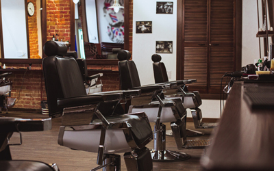 Choosing the Best Barber Chairs for Your Salon: A Guide for Canadian Barbers